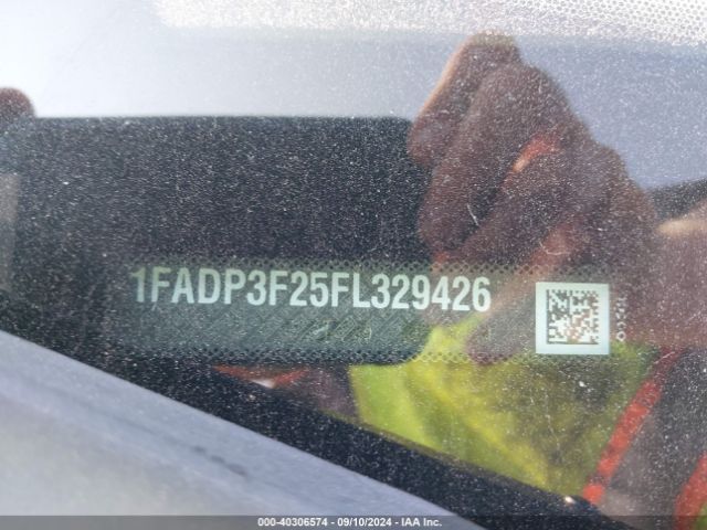 1FADP3F25FL329426 Ford FOCUS SE