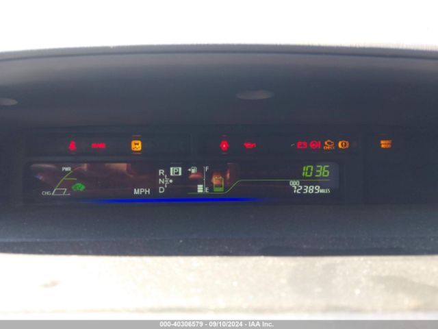 JTDZN3EU8GJ041289 Toyota Prius V Three