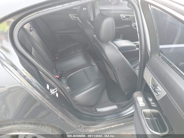 2011 JAGUAR XF SAJWA0FBXBLS13900 Photo 7