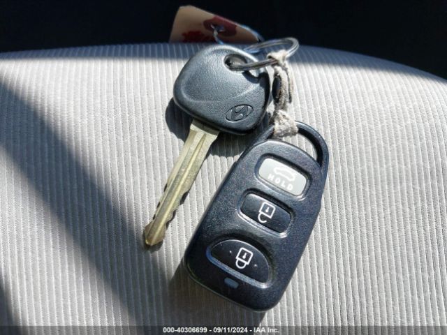 5NPD74LF3JH264676 Hyundai ELANTRA SE