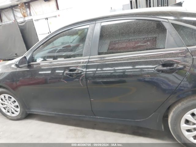3KPF24AD1KE127329 KIA FORTE FE