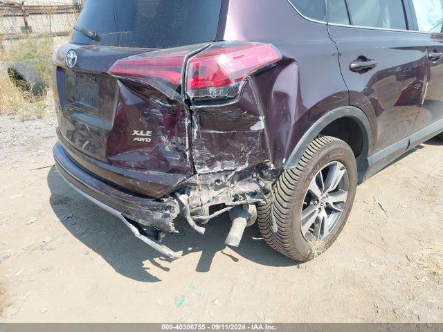 Toyota Rav4 Xle 2018 2T3RFREV0JW704226 Image 19