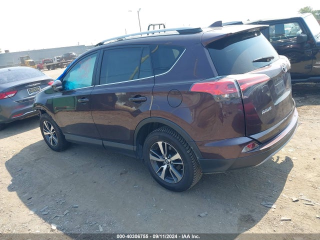 Toyota Rav4 Xle 2018 2T3RFREV0JW704226 Image 3