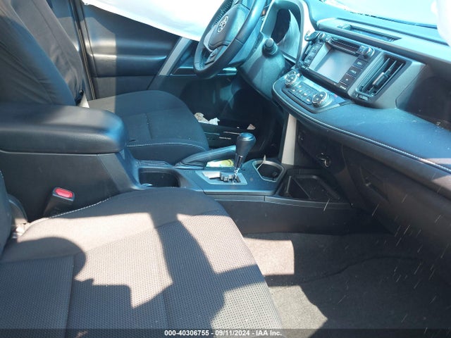 Toyota Rav4 Xle 2018 2T3RFREV0JW704226 Image 5