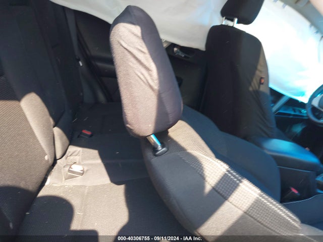 Toyota Rav4 Xle 2018 2T3RFREV0JW704226 Image 8