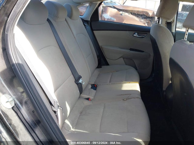 KIA Forte Lxs 2019 3KPF24AD9KE138174 Image 8