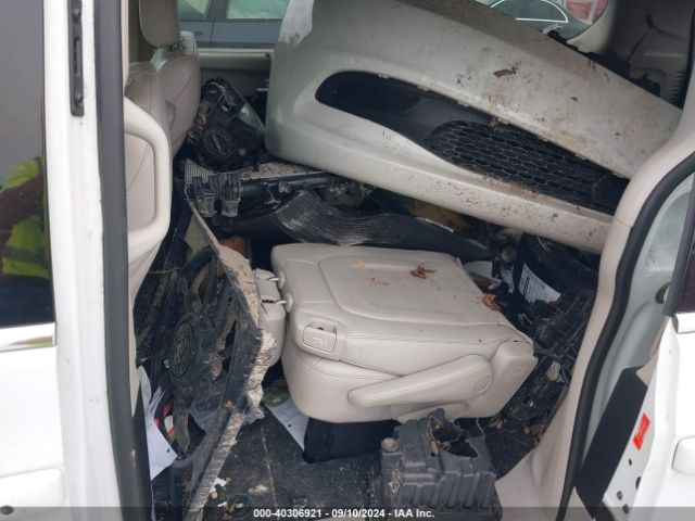 2C4RC1DG1MR538214 Chrysler Voyager Lxi