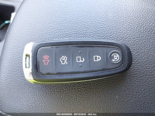 Ford Escape Titanium 2017 1FMCU0JD7HUE54118 Image 11
