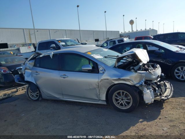 JTDKBRFU7G3526023 Toyota Prius Two