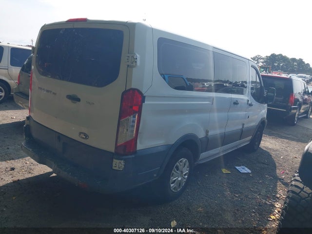 1FMZK1ZMXFKA86861 Ford Transit-150 Xlt