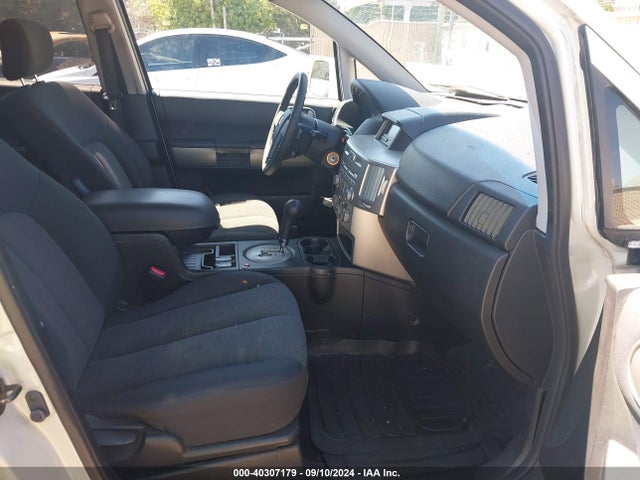 2004 MITSUBISHI ENDEAVOR 4A4MM31S74E002126 Photo 4