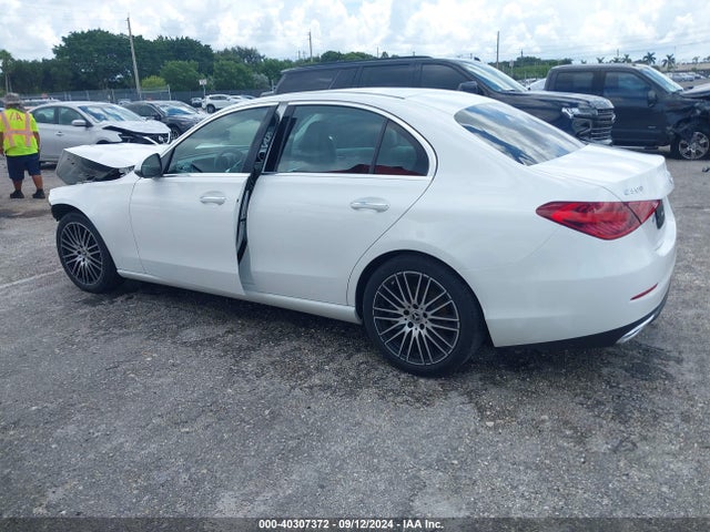 W1KAF4GB6NR015323 Mercedes-Benz C 300 Sedan