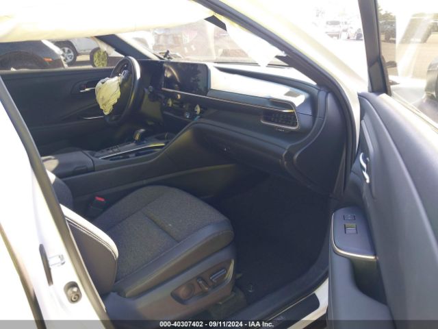 JTDAAAAF6P3014519 Toyota Crown Xle