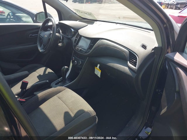 Chevrolet TRAX LS 2017 3GNCJKSB6HL272255 Image 5
