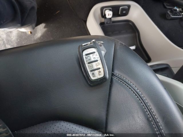 2C4RC1DG9LR182237 Chrysler Voyager Lxi