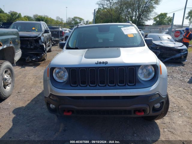ZACCJBCT4FPB30345 Jeep Renegade Trailhawk