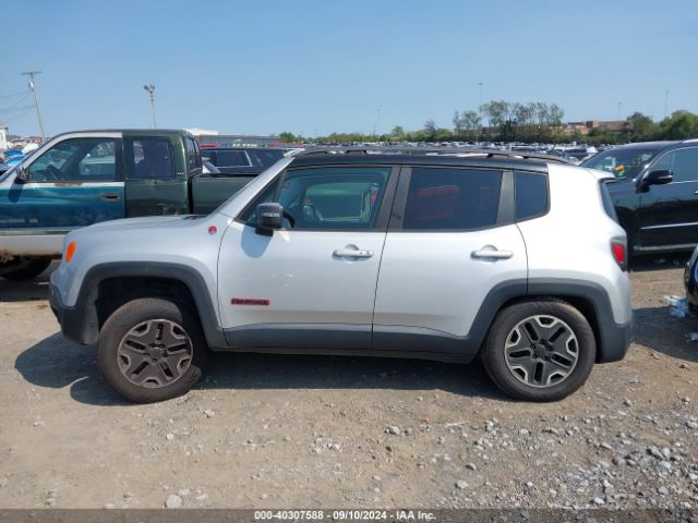 ZACCJBCT4FPB30345 Jeep Renegade Trailhawk