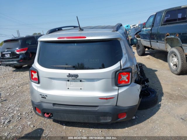 ZACCJBCT4FPB30345 Jeep Renegade Trailhawk