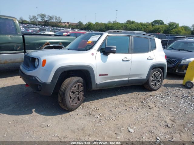 ZACCJBCT4FPB30345 Jeep Renegade Trailhawk