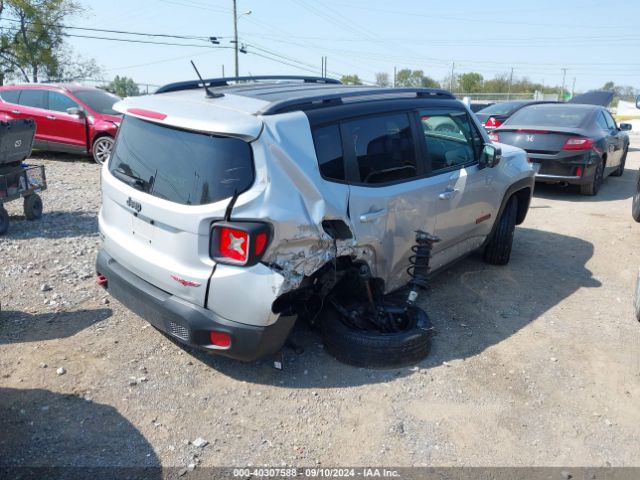 ZACCJBCT4FPB30345 Jeep Renegade Trailhawk