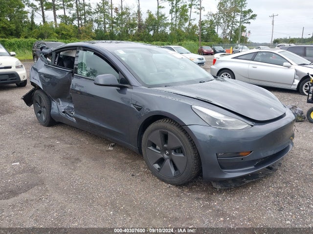 2021 TESLA MODEL 3 5YJ3E1EB6MF869403 Photo 0