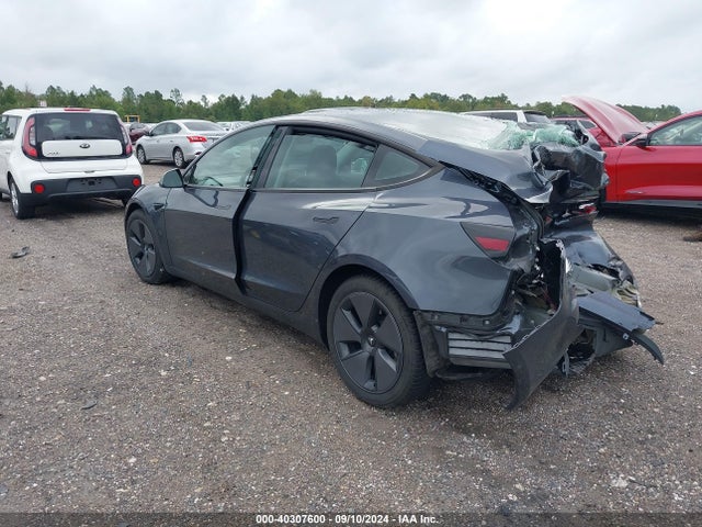 2021 TESLA MODEL 3 5YJ3E1EB6MF869403 Photo 2
