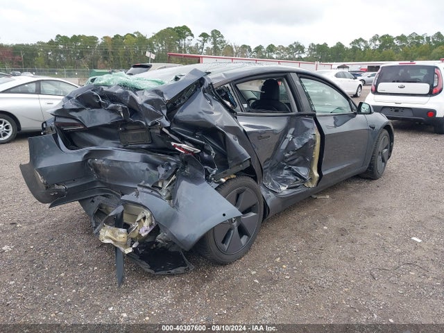 2021 TESLA MODEL 3 5YJ3E1EB6MF869403 Photo 3