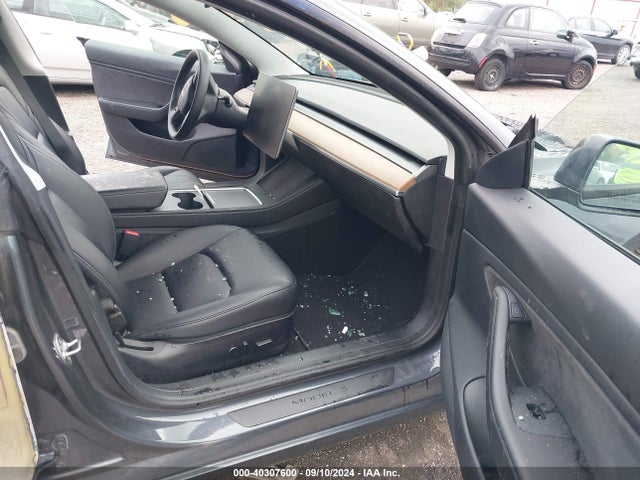 2021 TESLA MODEL 3 5YJ3E1EB6MF869403 Photo 4