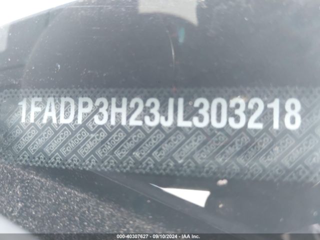 1FADP3H23JL303218 Ford FOCUS SEL