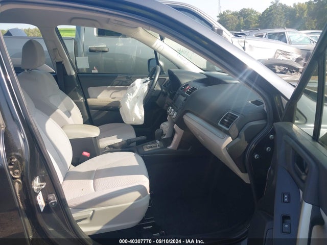 Subaru Forester 2.5i 2016 JF2SJABC3GH544380 Image 5