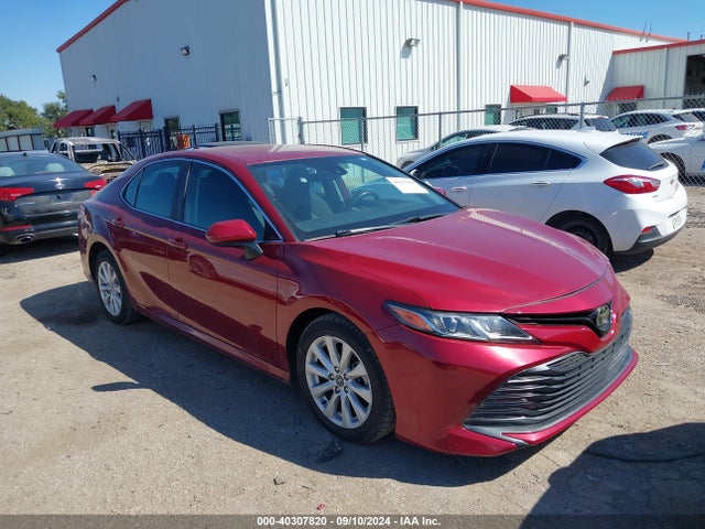 Toyota CAMRY LE 2020 4T1C11AK0LU301134 main image