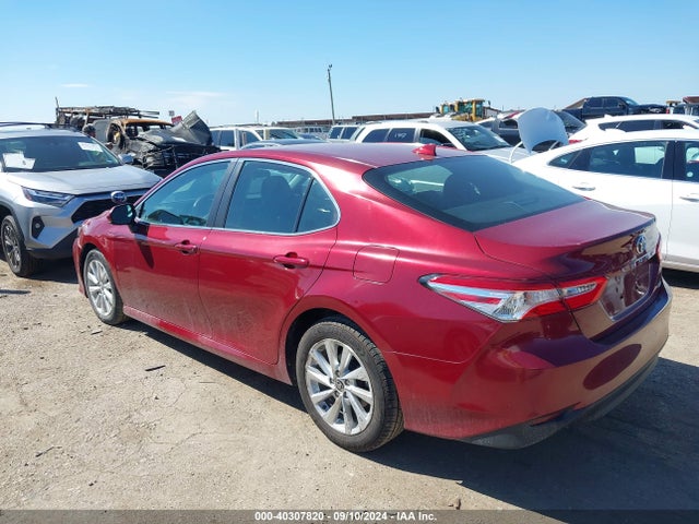 Toyota CAMRY LE 2020 4T1C11AK0LU301134 Image 3