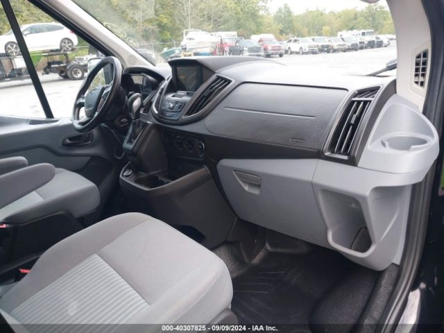 1FTYE2CG6HKB00743 Ford Transit-150