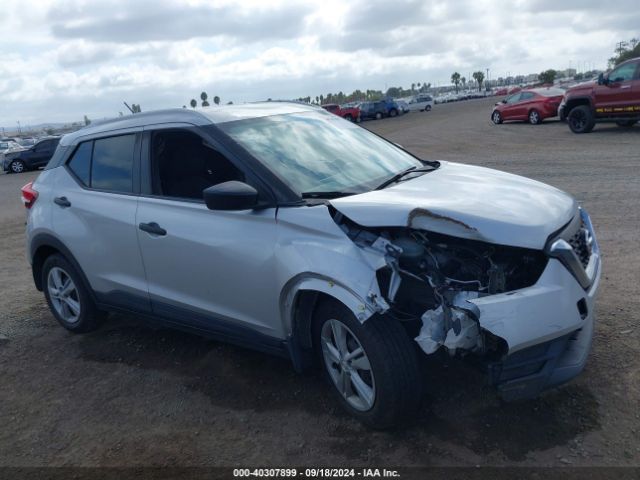 3N1CP5CU3JL520429 Nissan KICKS S