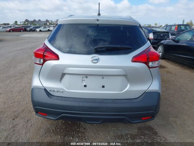 3N1CP5CU3JL520429 Nissan KICKS S