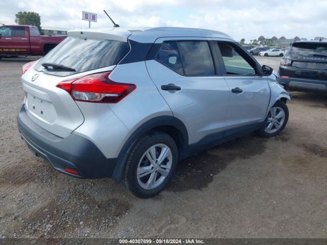 3N1CP5CU3JL520429 Nissan KICKS S