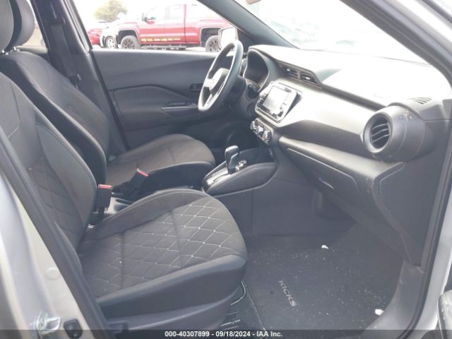 3N1CP5CU3JL520429 Nissan KICKS S