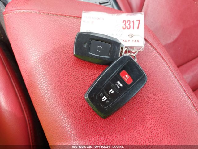 4T1B61HK6JU092028 Toyota CAMRY XSE