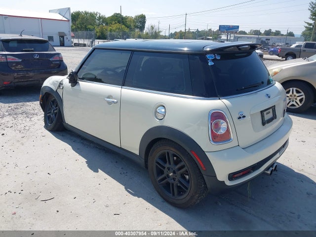 2013 MINI HARDTOP WMWSV3C51DT394015 Photo 2