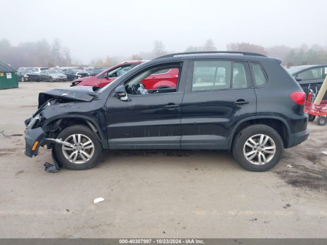 WVGBV7AX7GW590098 Volkswagen TIGUAN S