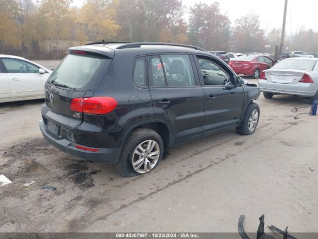 WVGBV7AX7GW590098 Volkswagen TIGUAN S