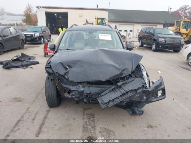 WVGBV7AX7GW590098 Volkswagen TIGUAN S