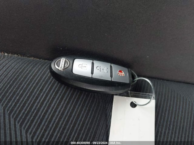 KNMAT2MVXFP574621 Nissan ROGUE SV