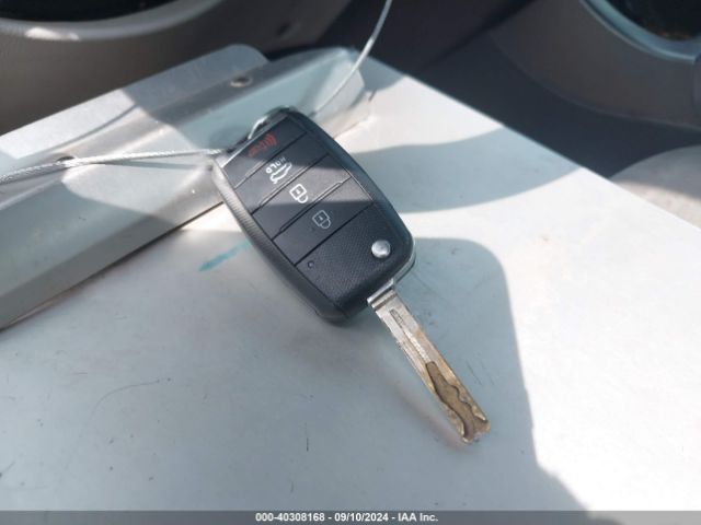 KNAGM4A78F5572674 KIA Optima Lx