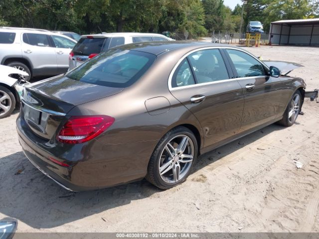 WDDZF4JB4HA065765 Mercedes-Benz E 300