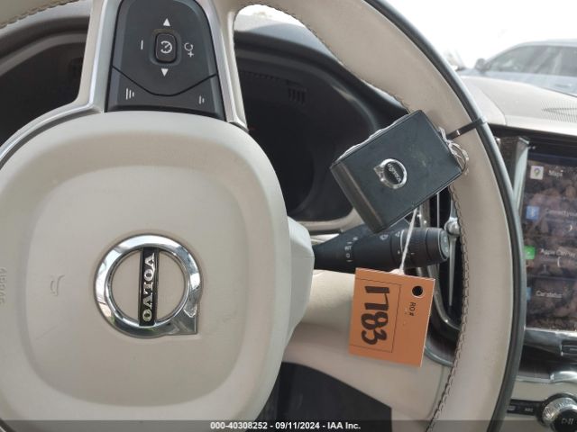 YV4L12RK4N1032653 Volvo Xc60 B5 Momentum