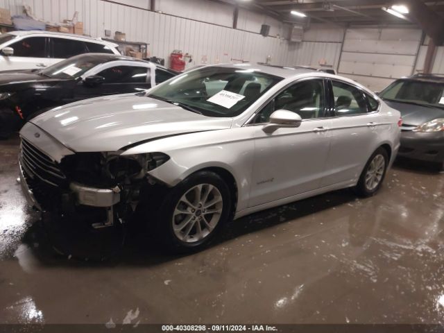 3FA6P0MUXKR273863 Ford Fusion Hybrid Sel