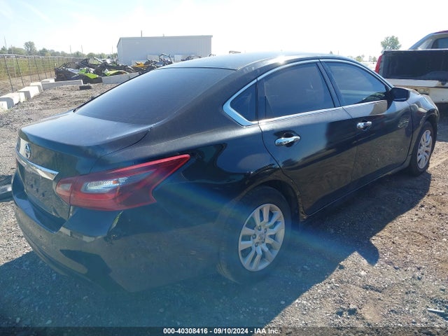 Nissan Altima 2.5 S 2018 1N4AL3AP5JC225271 Image 4