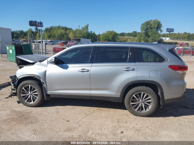 Toyota Highlander Xle 2019 5TDJZRFH0KS572553 Image 14