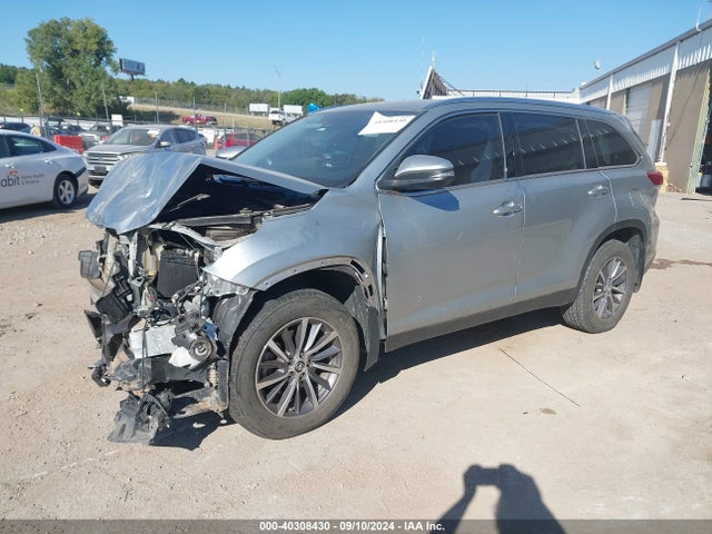 Toyota Highlander Xle 2019 5TDJZRFH0KS572553 Image 2